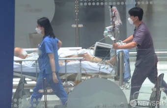 '빅5' 전공의 내일까지 전원 사직...의료대란 우려
