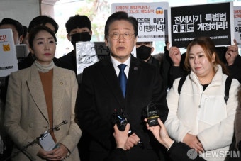 이재명 대표, 인천 미추홀구 전세피해가구 방문