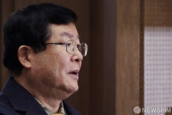탈당 기자회견 앞둔 설훈 더불어민주당 의원