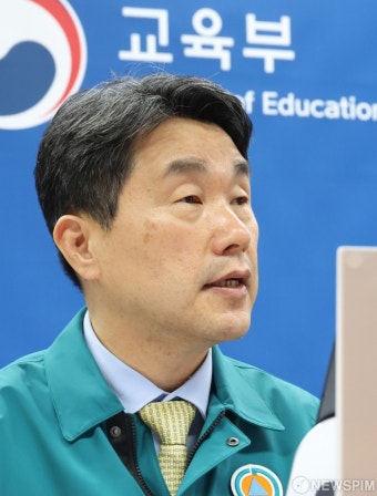 의대 운영대학 총장 간담회, 발언하는 이주호 부총리