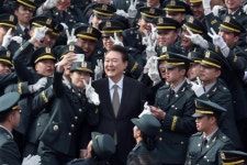 尹대통령 총선 앞두고 北 도발 가능성…군, 北 책동 단호히 물리쳐야