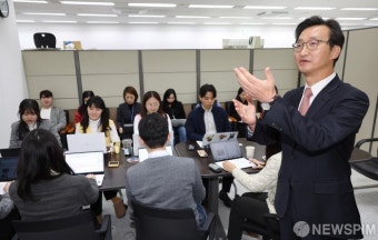 답변하는 이태우 한미 방위비분담 협상대표