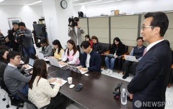외교부 출입기자 만난 이태우 한미 방위비분담 협상대표