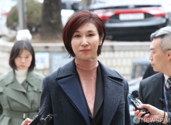 노소영,SK 최태원 회장과의 이혼소송 항소심 출석