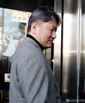 행정법원 향하는 김창수 전의교협 회장