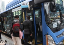 총파업 11시간만에 노사 협상 타결 다시 돌아온 버스
