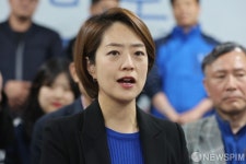 소감 밝히는 고민정 더불어민주당 후보