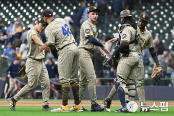 [MLB] 김하성, 1안타·2볼넷·1타점·1득점... 이틀간 7출루