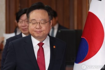 국무회의 참석하는 조규홍 장관