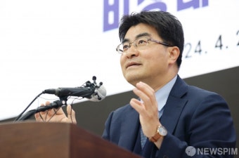 기자회견 발언하는 방재승 서울의대 교수협의회 비대위원장