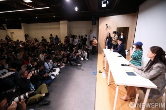 '경영권 탈취 의혹' 긴급 기자회견 갖는 민희진 대표