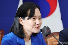 발언나선 김남희 더불어민주당 원내부대표