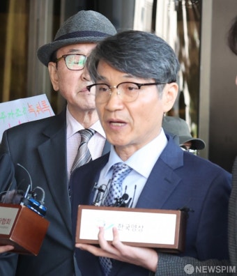 최재영 목사 '명품백 의혹' 첫 검찰 출석