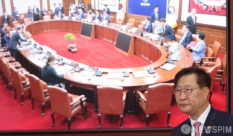 국무회의 참석하는 박성재 법무부 장관