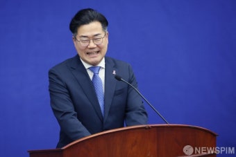인사말 나선 박찬대 더불어민주당 원내대표