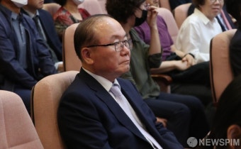안동완 검사 탄핵심판 선고 자리한 이동흡 변호사