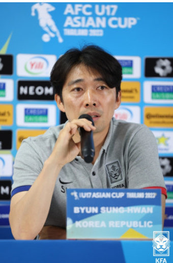 '전통 명가' 부활 꿈꾸는 K리그2 수원, 새 사령탑에 변성환 감독