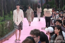 석촌호수 수변무대 수놓은 서울패션로드