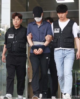 수서서 나서는 강남 모녀 살해범 '박학선'