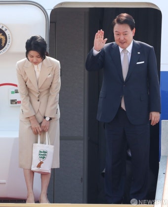 윤 대통령 투르크·카자흐·우즈벡 국빈 방문 출국