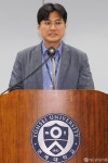 인사말하는 양재진 관장