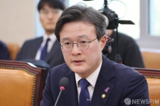 인사말하는 채현일 더불어민주당 의원