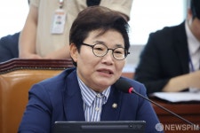 인사말하는 임이자 국민의힘 의원