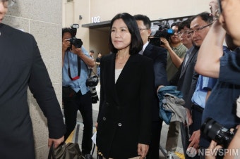 청문회 준비사무실 첫 출근하는 이진숙 후보자