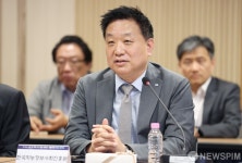 (주)경북캐터링 한국지능정보사회진흥원점 | 축사하는 황종성 한국지능정보사회진흥원장