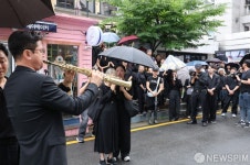 먼길 떠나는 故김민기를 위한 연주