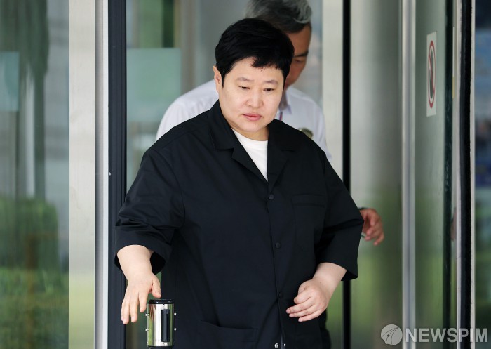 권진영 후크 대표, 수면제 불법 처방 판결 논란…검찰 항소