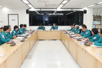 김홍규 강릉시장, 부서별 가뭄 대응계획 점검...비상 2단계 가동