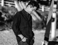크로스오버 테너 박완, 헉스뮤직과 전속계약