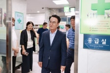 박동식 사천시장, 추석 연휴 비상진료체계 현장 점검
