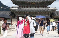 더워도 행복한 경복궁 나들이
