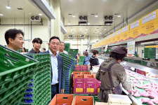 이충우 여주시장, 고구마 전문 유통기업 찾아 현장행정 펼쳐