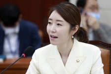 [국감] 강선우 의원 의료현장 아사리판…간호사 업무지침 어겨