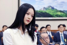 국정감사 의원 질의 받는 뉴진스 하니