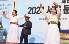 중구문화원 경기민요반의 공연