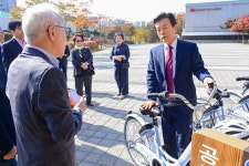 조규일 진주시장 공유자전거 하모타고 시범 운영…자전거 문화 정착