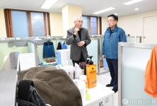 다시서기 종합지원센터 찾은 최상목 부총리