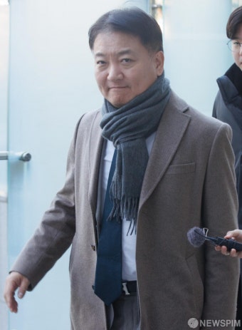 '비위 논란' 이기흥 체육회장, 오늘 직무정지 불복 재판 첫 심문