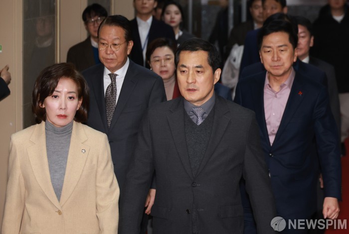 홍준표, 국민의힘 중진들은 한국 보수세력 망치고 있다 강하게 비판