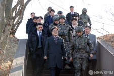 최전방 백골 OP 점검하는 우원식 국회의장