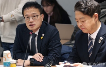 국회-의협-전공의협의회 비대위 간담회 갖는 박주민-김영호
