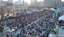 사직로 가득 메운 尹 탄핵 찬성 시민들