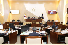 삼척시의회, 시정 주요 업무계획 청취...김재구 의원 로컬 브랜드 전략 강조