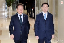 이재명 대표와 국회에서 회동갖는 김경수 전 지사