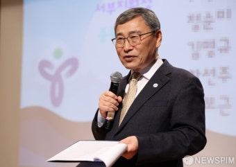 오디세이학교 입학식 참석한 정근식 서울시교육감