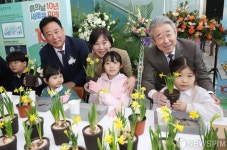 오늘은 흙의 날...봄꽃 화분 만드세요~